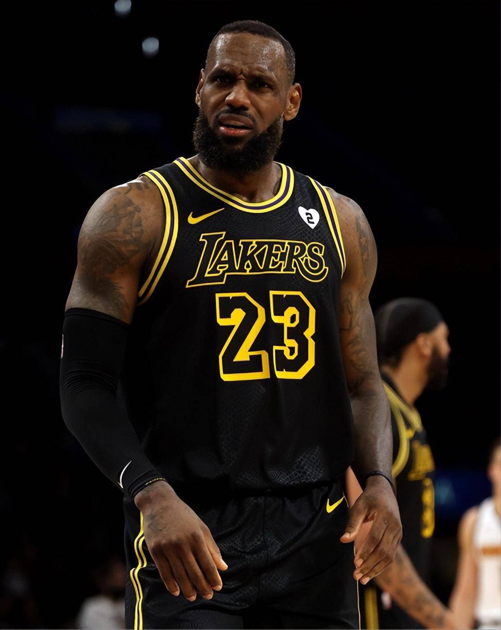 包含湖人核心球员伤退，球队未来走势成疑，环境投资影响不同其他政府.的词条开云app下载地址