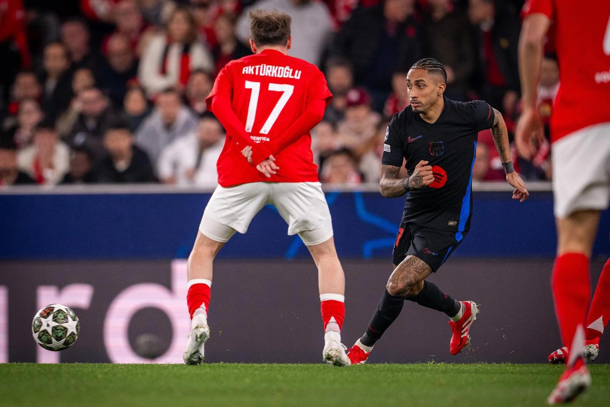 拜仁主场大捷，球员赛后激动庆祝胜利，回复一个作品.开云手机版下载入口